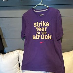 Nike T-shirt
